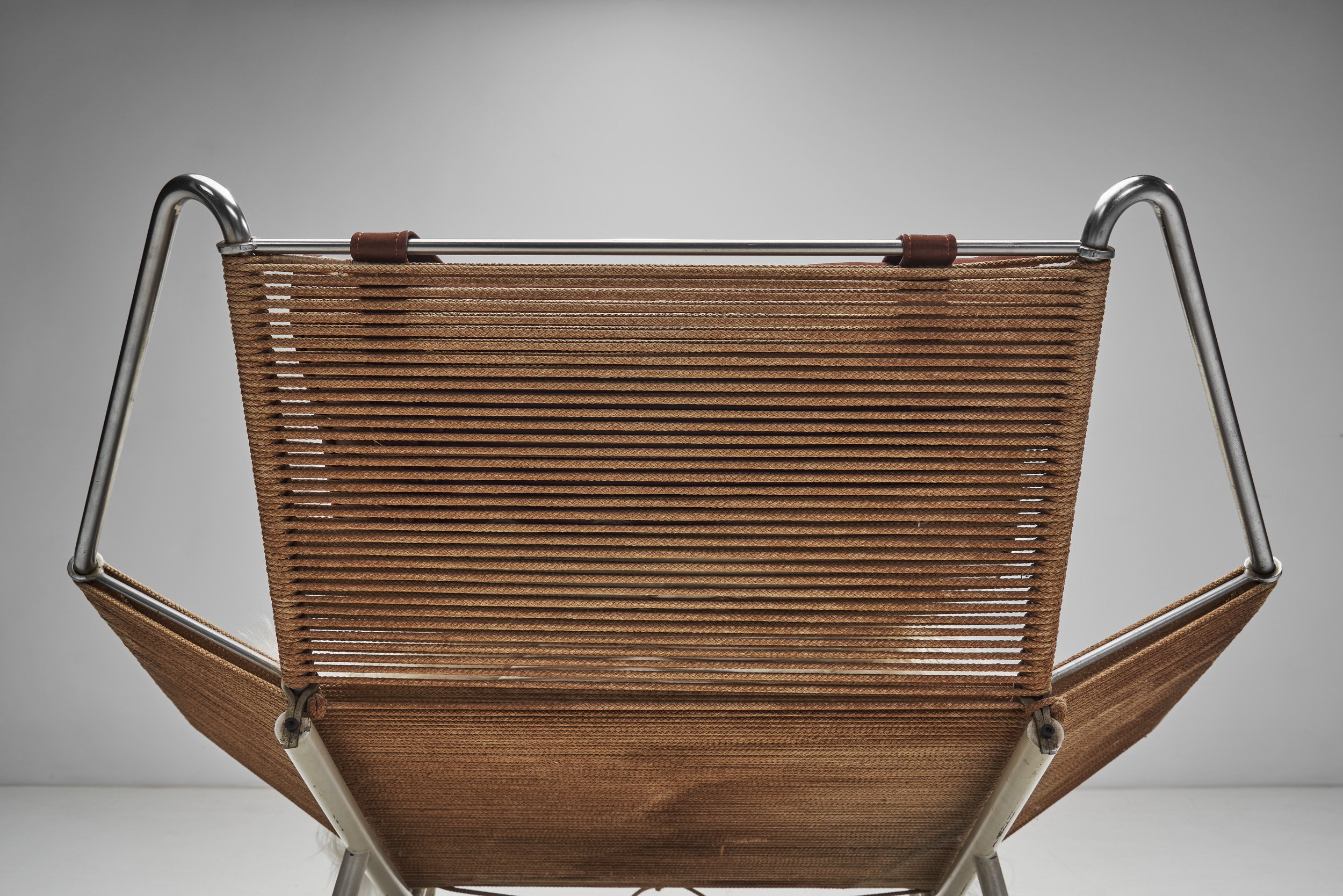 Hans J. Wegner Flag Halyard chair 